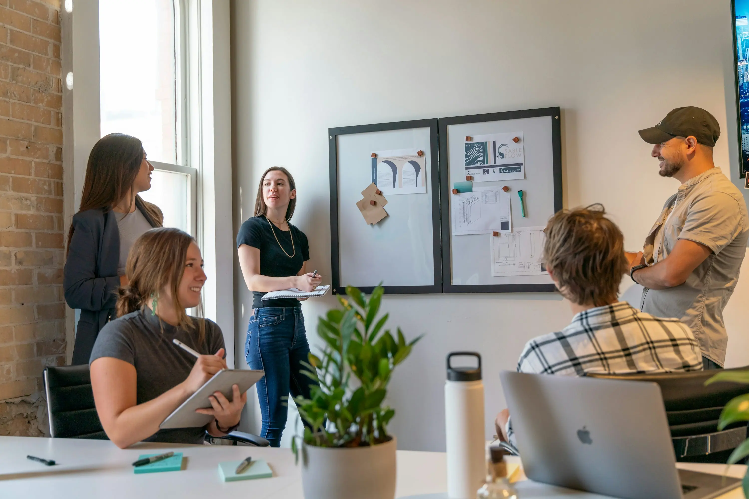 Featured article visual